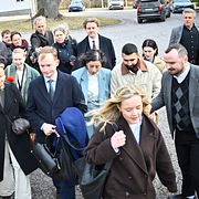 Liberalernas partiledare Simona Mohamsson på väg in till partistyrelsemöte den 13 mars, samma dag som hon meddelade den nya SD-linjen.