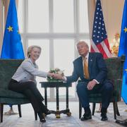 Ursula von der Leyen och Donald Trump. 