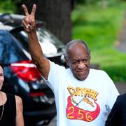 Bill Cosby kort efter att han släppts fri.