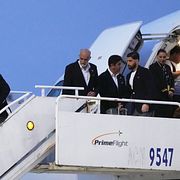 Irans spelare har landat i Mexiko, där de ska ha sin VM-bas.