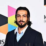 Mohammed Nour Oklah anländer på röda mattan inför Kristallengalan på Cirkus i Stockholm.
