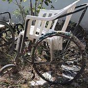 Övergivna rullstolar utanför ett sjukgymnastikcentrum i Tigrays huvudstad Mekelle