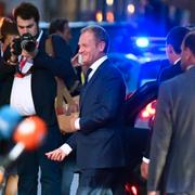 Donald Tusk anländer till middagen i Salzburg. 