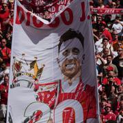 Liverpool-supportrar med en hyllningsbanderoll till Diogo Jota i samband med matchen mot Crystal Palace i helgen. 