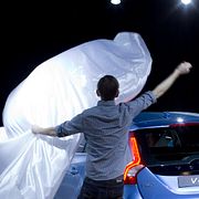 En Volvo avtäcks under en pressvisning. Arkivbild.