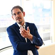 Centerpartiets utbildnings-, migrations- och integrationspolitiske talesperson samt talesperson för cybersäkerhet och digitalisering Niels Paarup-Petersen (C).