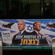 Valaffisch i Jerusalem som förespråkar Benjamin Netanyahus parti Likud. Texten lyder: ”Vi har en chans att vinna”.