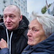 Ukrainsk krigsfånge återvänder hem. Illustrationsbild.