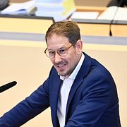 Ledamoten Niels Paarup-Petersen (C) kritiserar lagändringen.