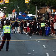 Polisen på plats i Toronto efter skjutningen.