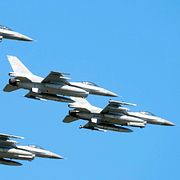 Amerikanska F-16 stridsflyg. Arkivbild.
