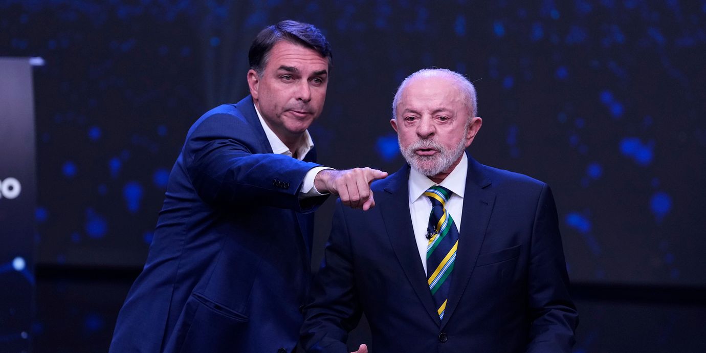 Presidentkandidaten Flávio Bolsonaro och sittande preisdenten  Luiz Inacio Lula da Silva möttes i en tv-sänd debatt på söndagskvällen.