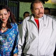 Daniel Ortega med hustrun och vicepresidenten Rosario Murillo.