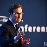Statsminister Ulf Kristersson (M) håller tal under Folk och försvars rikskonferens.