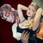 Arkivbild. Två utklippta bilder av Brigitte Bardot.