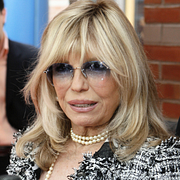 USA:s president och Nancy Sinatra. Bilden på Sinatra är tagen 2008.