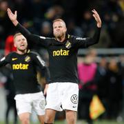 AIK:s Sebastian Larsson och Daniel Sundgren. Arkivbild.