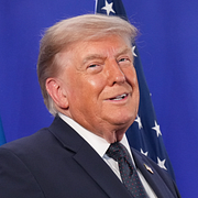 Donald Trump till vänster och Andy Burnham till höger.