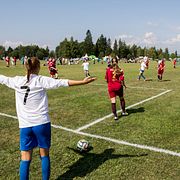 Arkivbil från en fotbollscup på annan ort.