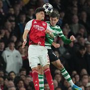 Arsenal’s Piero Hincapie och Sporting’s Georgios Vagiannidis.