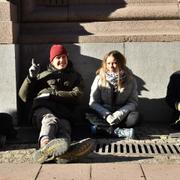 Greta Thunberg och en grupp klimataktivister utanför riksdagen på tisdagen.