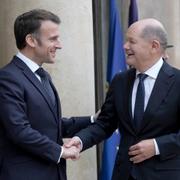 Frankrikes president Emmanuel Macron och Tysklands förbundskansler Olaf Scholz 