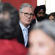 Keir Starmer är pressad efter det svaga lokalvalet.