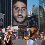 Nikes reklamaffisch med Colin Kaepernick i New York. 