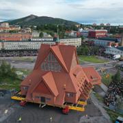 Kyrkan under början av transporten.