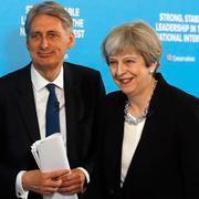 Arkivbild: Phillip Hammond och Theresa May