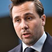 Biståndsminister Benjamin Dousa