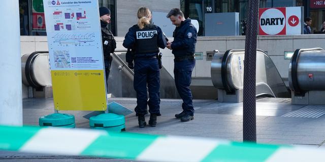 Kvinna Skjuten Av Polis I Paris Efter Hot Om Attentat