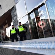 Arkiv. Poliser utanför Triangeln.