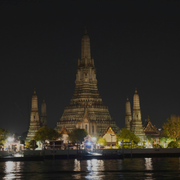 Wat Arun släcktes under Earth hour i Bangkok 