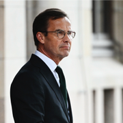 Ulf Kristersson/Bild från en matutdelning i Gaza. 