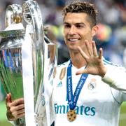 Ronaldo med Champions League-bucklan i maj.