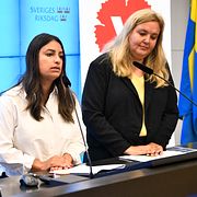 Nooshi Dadgostar och Ida Gabrielsson.