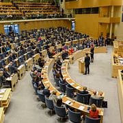 Riksdagen under en partiledardebatt. 