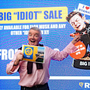 Michael O’Leary verkar inte så nedstämd över att bli kallad idiot av världens rikaste man på X. Snarare tvärtom. 