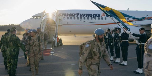 Det chartrade flygplanet landade på Västerås flygplats med de sista svenska soldaterna från Malistyrkan. Erik Westberg/Försvarsmakten.