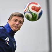  Förbundskapten Jon Dahl Tomasson under en träning med landslaget i början av veckan. 