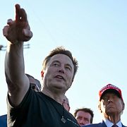 Elon Musk tillsammans med Donald Trump.