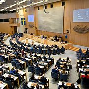 Riksdagen röstar.