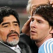 Maradona och Messi under VM i Sydafrika 2010.