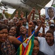 Mnangagwa och hans anhängare.