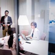 Man får inte bara lägre energiräkningar med hållbara kontor. Medarbetarna mår också bättre.
