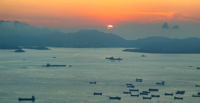 Utsikt över havet från Hongkong. Shutterstock