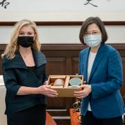 Senator Marsha Blackburn med Taiwans president Tsai Ing-wen i Taipei på fredagen.