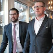 Sverigedemokraternas partiledare Jimmie Åkesson och stabschef Linus Bylund