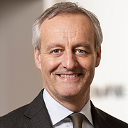 Bures vd Henrik Blomquist. 